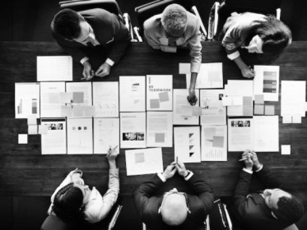 Erste Schritte mit ISO-Standards – 5 Dinge, die Sie bei der Auswahl eines Beraters für die Implementierung eines ISO-Managementsystems beachten sollten
